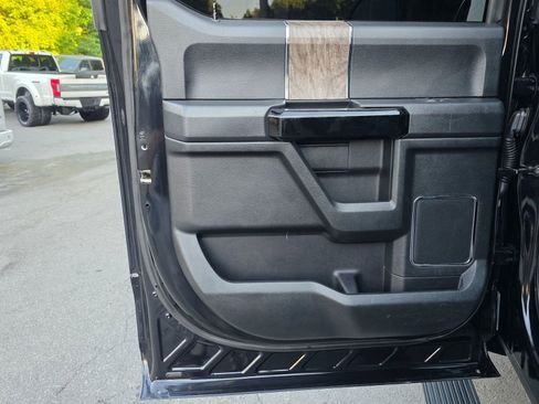 Used 2019 Ford F250 Lariat w/ Lariat Ultimate Package AWD/4WD image 29