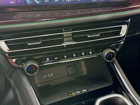 New 2026 Chevrolet Traverse RS AWD/4WD image 22