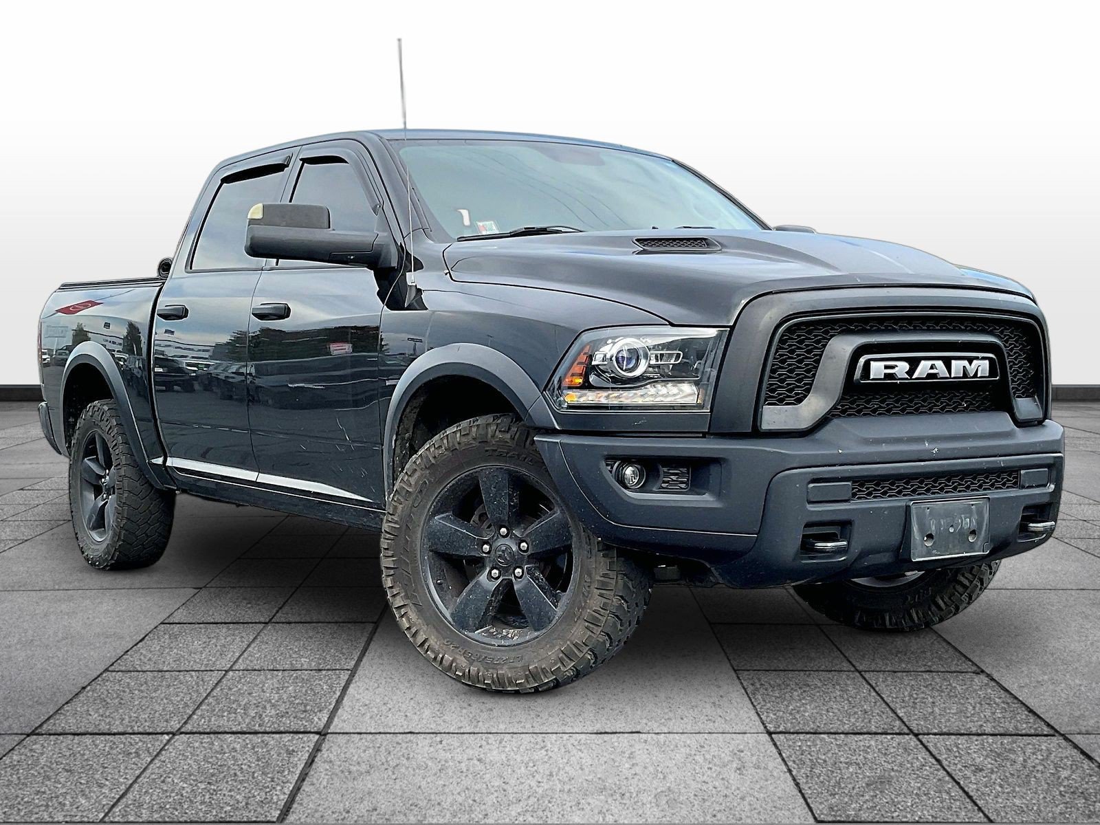 Used 2020 RAM 1500 Warlock AWD/4WD image 1