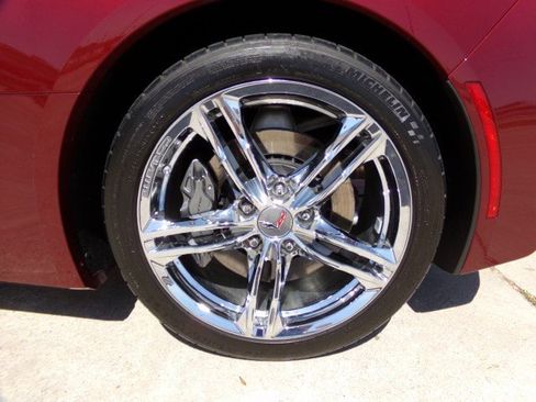 Used 2017 Chevrolet Corvette Stingray Coupe w/ 2LT Preferred Equipment Group RWD image 10