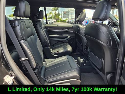 Certified 2024 Jeep Grand Cherokee L Limited w/ Luxury Tech Group II AWD/4WD image 17
