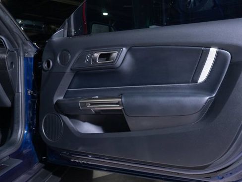 Used 2020 Ford Mustang Shelby GT500 w/ Technology Package image 31