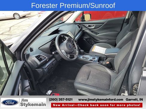 Used 2021 Subaru Forester Premium w/ Popular Package #1 AWD/4WD image 8