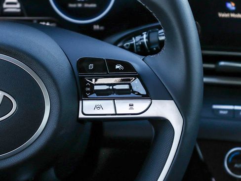 New 2026 Hyundai Elantra Limited FWD image 21