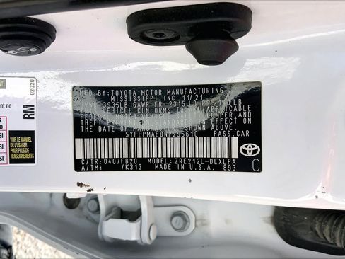 Used 2022 Toyota Corolla LE FWD image 34