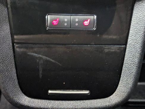 Used 2022 Lincoln Nautilus Reserve w/ Luxury Package image 17