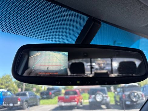Used 2012 Toyota Tacoma 4x4 Double Cab w/ SR5 Pkg image 22