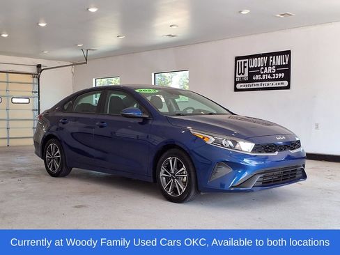 Used 2023 Kia Forte LXS w/ LXS Technology Package FWD image 1