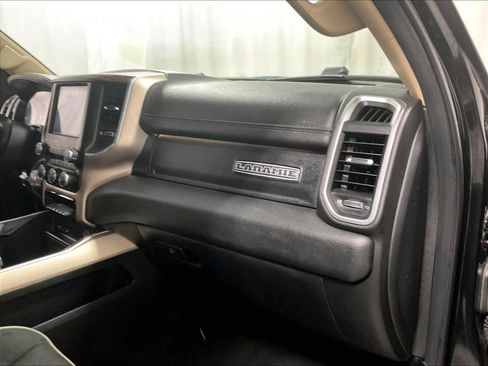 Used 2019 RAM 1500 Laramie image 13
