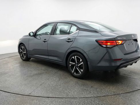 Used 2025 Nissan Sentra SV image 6