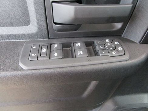 New 2026 RAM 3500 Tradesman AWD/4WD image 32