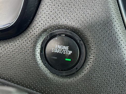 Used 2020 Cadillac XT5 Luxury image 21