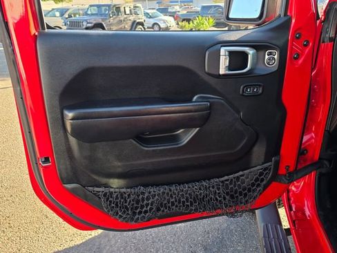 Used 2021 Jeep Gladiator Sport AWD/4WD image 24