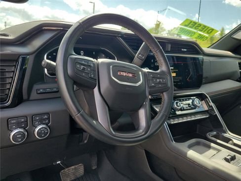 Used 2025 GMC Sierra 2500 AT4 w/ AT4 Premium Plus Package AWD/4WD image 18