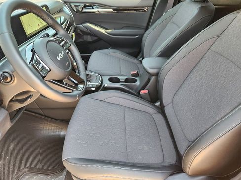 New 2026 Kia Seltos S image 9