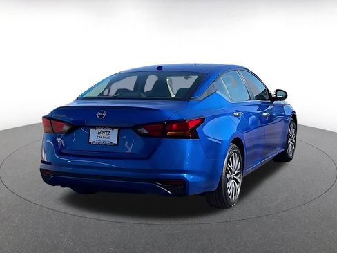 Used 2025 Nissan Altima 2.5 SV image 14