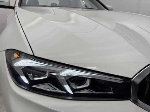 New 2026 BMW 330i xDrive Sedan w/ Convenience Package image 18