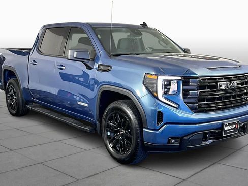 Certified 2024 GMC Sierra 1500 Elevation w/ LPO, Elevation Black Package image 3