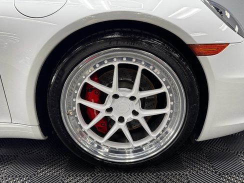 Used 2015 Porsche 911 Carrera S image 27