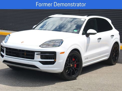 Certified 2026 Porsche Cayenne GTS AWD/4WD image 1