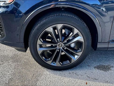 Certified 2025 Audi Q7 3.0T Premium Plus image 13