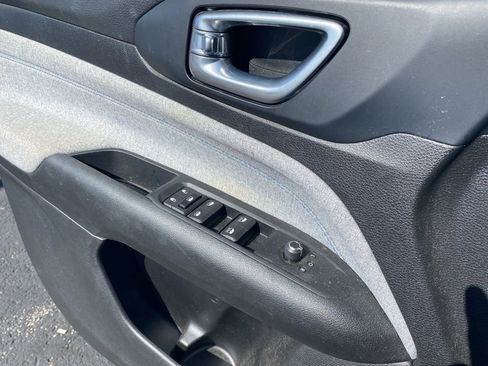 Used 2022 Jeep Compass Latitude w/ Convenience Group image 14