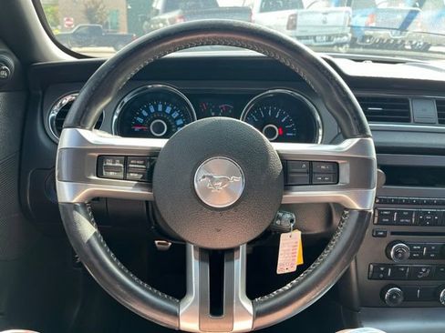 Used 2014 Ford Mustang Coupe RWD image 36