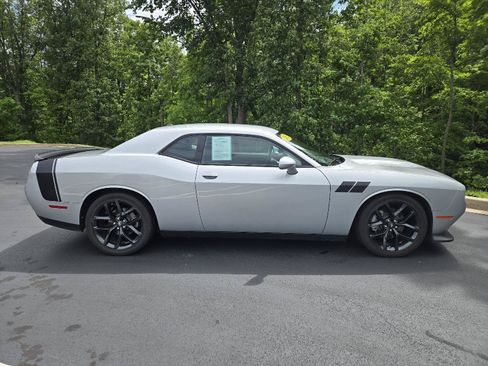 Used 2022 Dodge Challenger GT w/ Blacktop Package RWD image 2