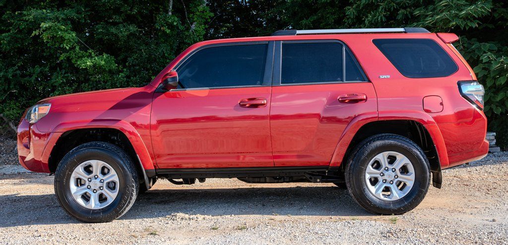 Used 2021 Toyota 4Runner SR5 AWD/4WD image 2
