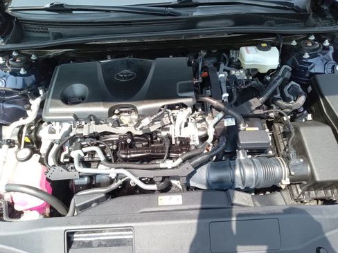 Used 2021 Toyota Avalon XLE FWD image 32