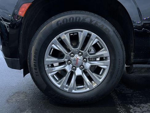 Used 2022 GMC Yukon Denali image 11