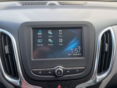 Used 2018 Chevrolet Equinox LS image 16