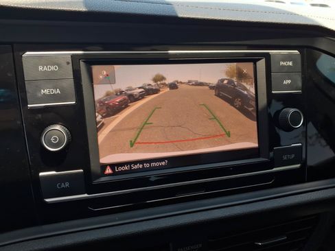 Used 2019 Volkswagen Jetta SE FWD image 30