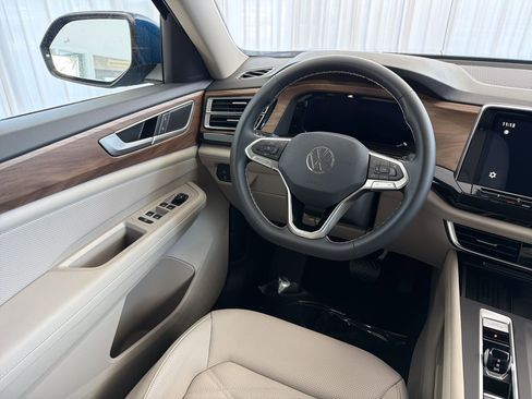New 2026 Volkswagen Atlas SE FWD image 27