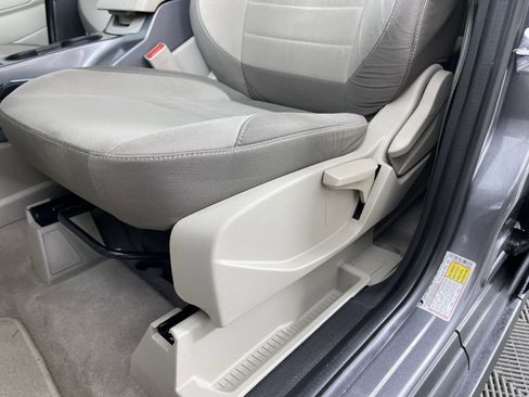 Used 2013 Ford C-MAX SE image 13