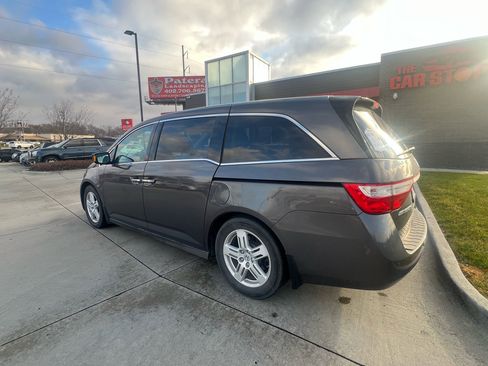 Used 2013 Honda Odyssey Touring image 6