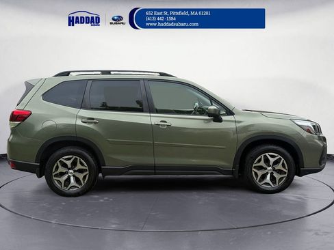 Used 2019 Subaru Forester Premium AWD/4WD image 7