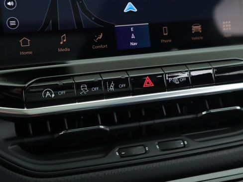 New 2026 Jeep Compass Limited w/ Sun, Sound & Navigation Group image 38