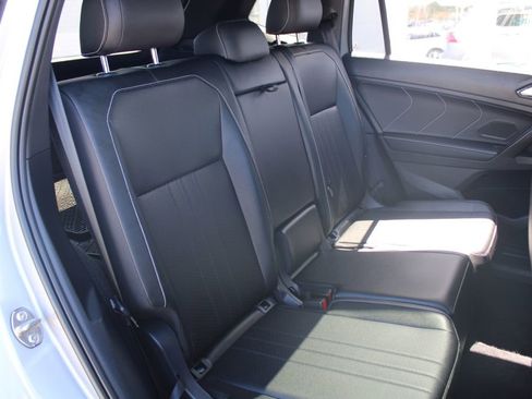 Certified 2023 Volkswagen Tiguan SE R-Line image 24