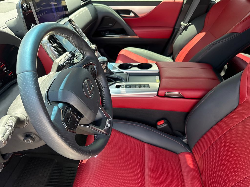 Used 2024 Lexus LX 600 F Sport AWD/4WD image 21