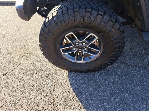 Used 2024 Jeep Gladiator Mojave w/ Technology Group image 28