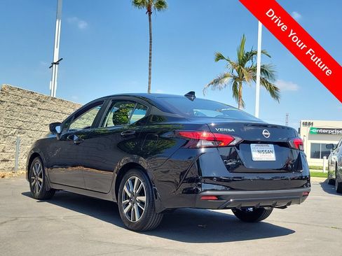 Used 2025 Nissan Versa SV w/ Trunk Package FWD image 2
