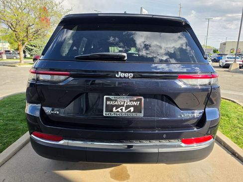 Used 2024 Jeep Grand Cherokee Limited w/ Trailer Tow Package AWD/4WD image 6