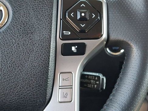 Used 2023 Toyota 4Runner SR5 AWD/4WD image 24