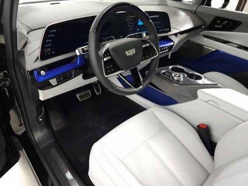 New 2026 Cadillac Optiq Sport 1 image 14