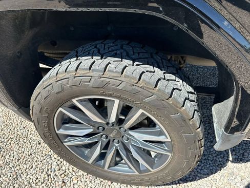 Used 2022 GMC Sierra 1500 AT4 w/ AT4 Premium Package AWD/4WD image 42
