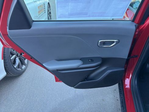 New 2025 Kia K4 LXS image 19
