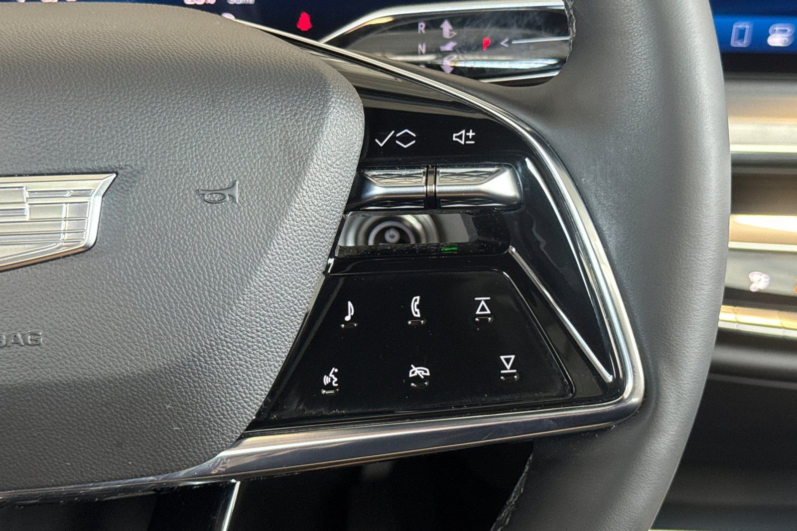 Certified 2024 Cadillac Lyriq Luxury RWD image 37