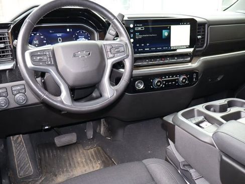 Used 2022 Chevrolet Silverado 1500 RST image 4
