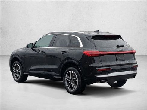 Certified 2025 Audi Q5 Premium w/ Convenience Package AWD/4WD image 8